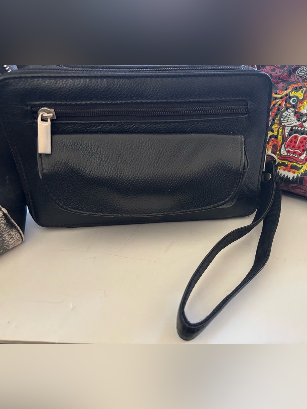 WILSONS LEATHER CO 100% GENUINE LEATHER BLACK PEBBLED CLUTCH WRISTLET PURSE NWOT